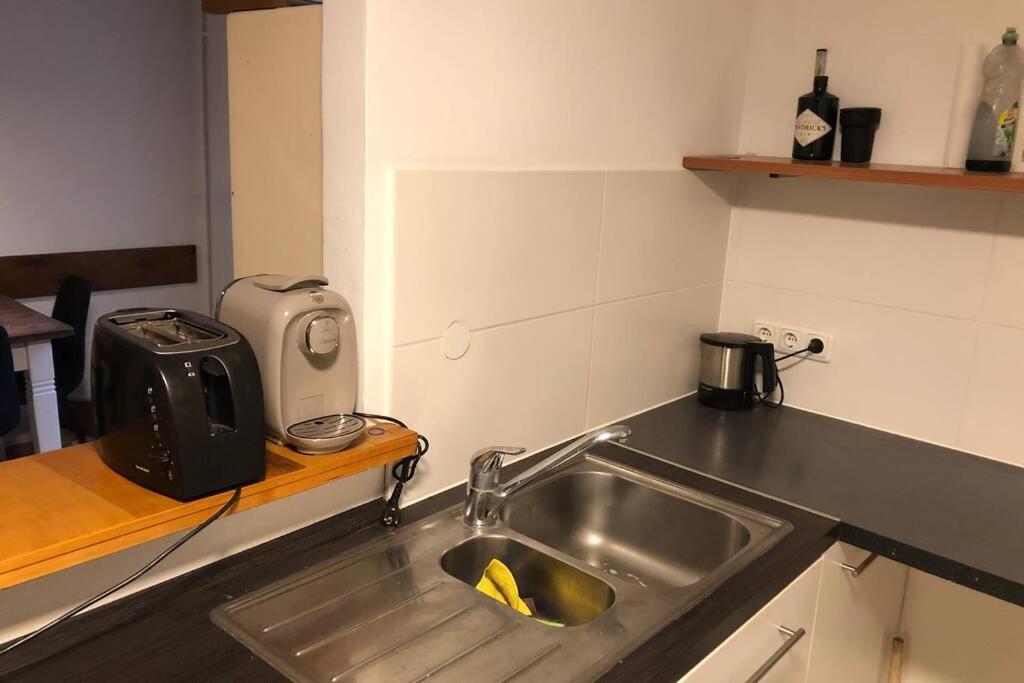 Gemuetliche 3-Zkb Wc Souterrainwohnung In Bestlage Hamburg-Harburg Buitenkant foto