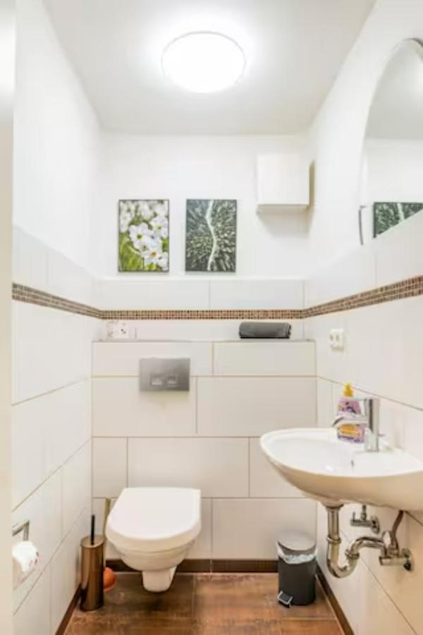 Gemuetliche 3-Zkb Wc Souterrainwohnung In Bestlage Hamburg-Harburg Buitenkant foto